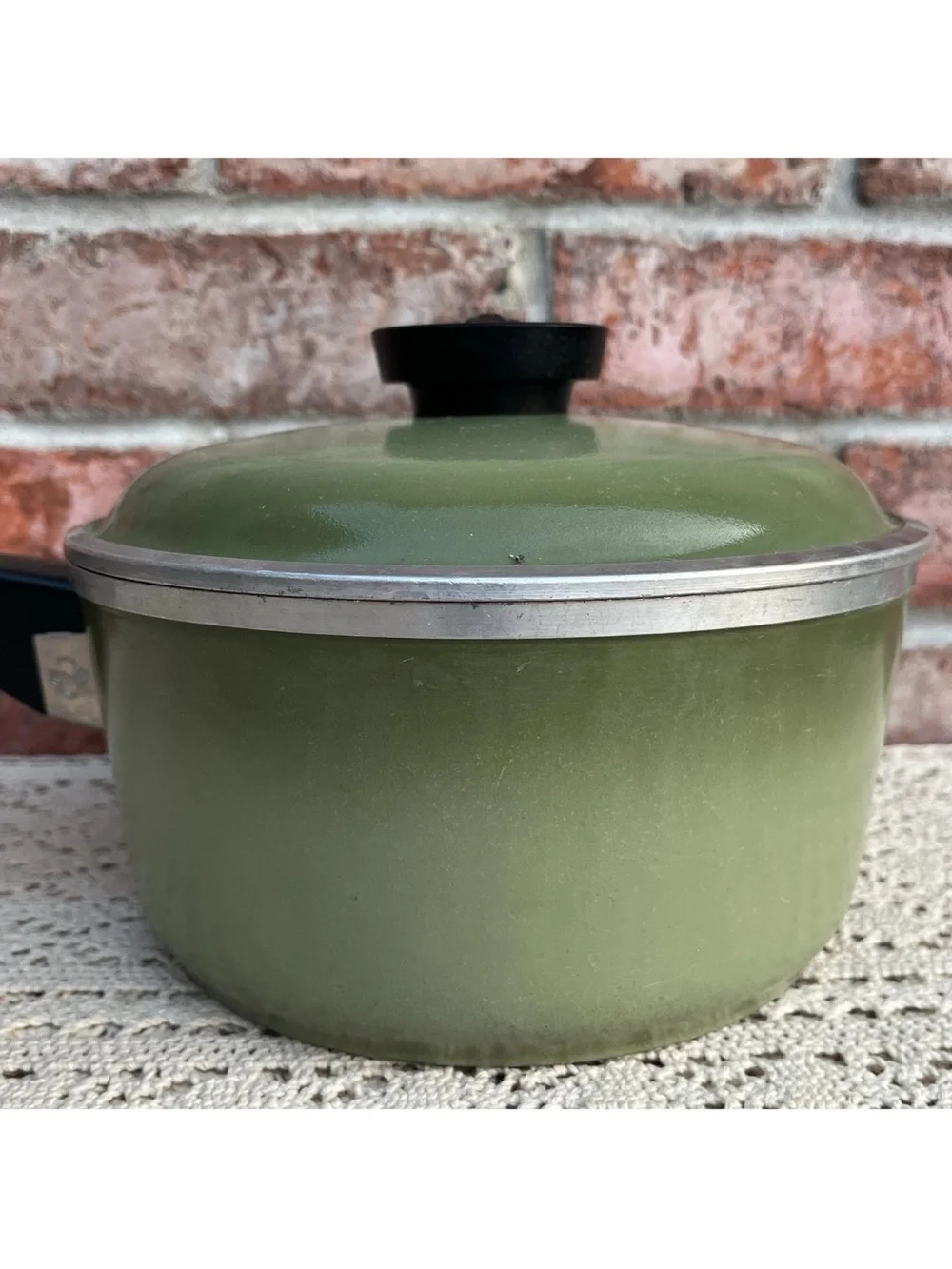 Vintage Club Cast Aluminum Sauce Pan With Lid Avocado Green 2 Quart Cookware